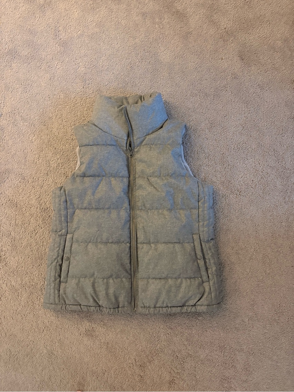 Old Navy Women’s Quilted Puffer Vest - Heather Gray